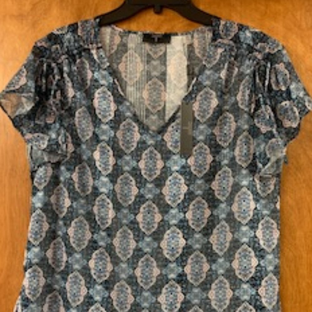 Tahari Woman's Top